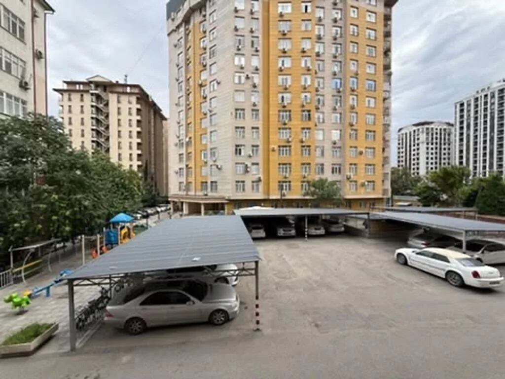 Аренда офисов, 402 м², В бизнес центре