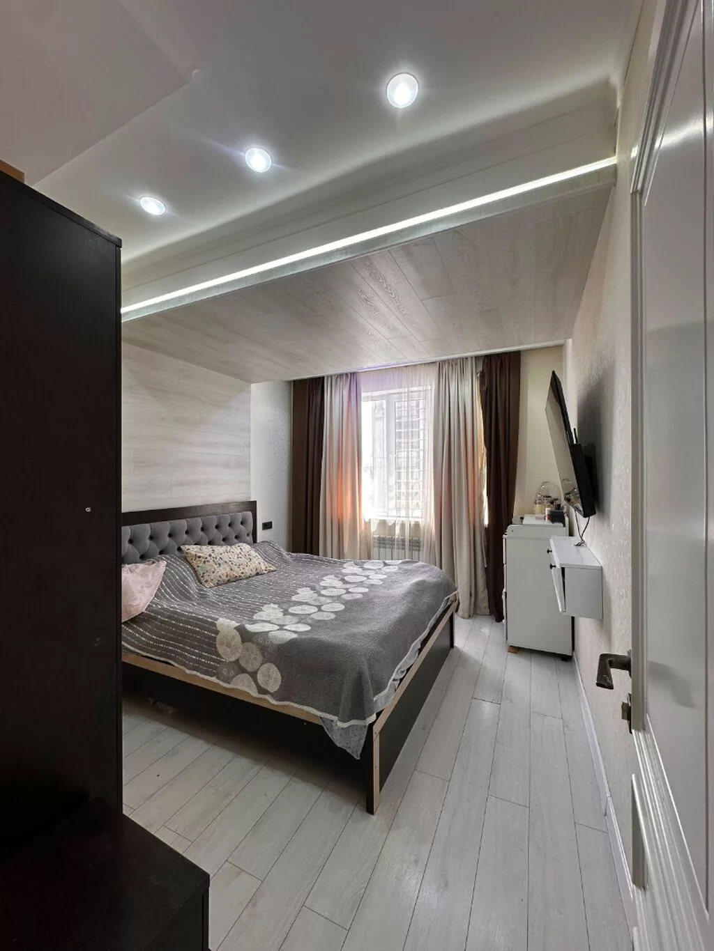 3 комнаты, 80 м², Восток-5 мкр Элитка, 9 этаж