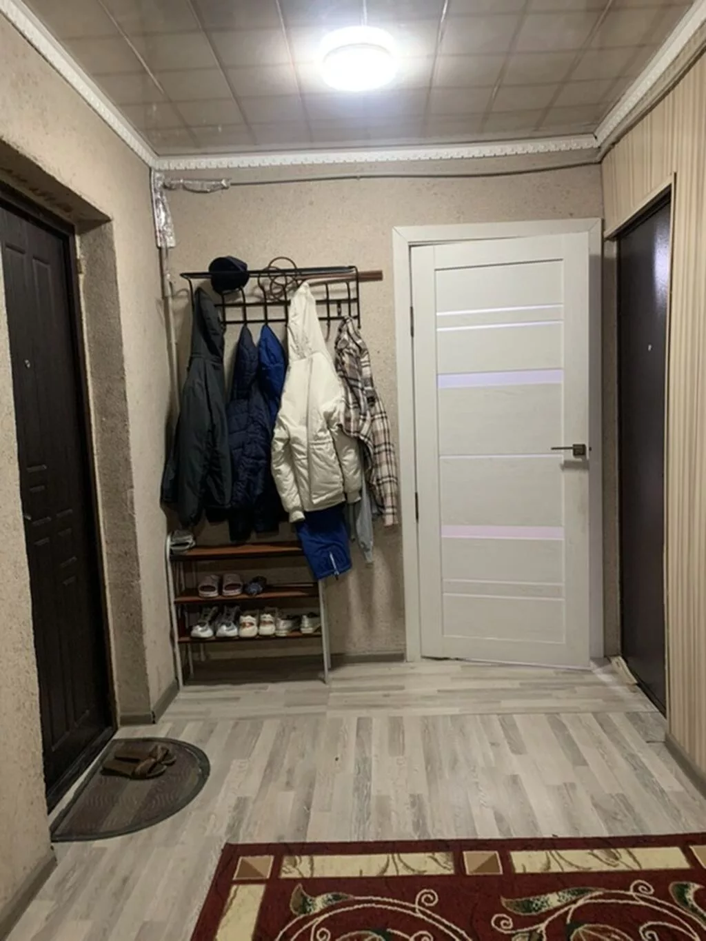 4 комнаты, 100 м², Кызыл-Суу, Собственник