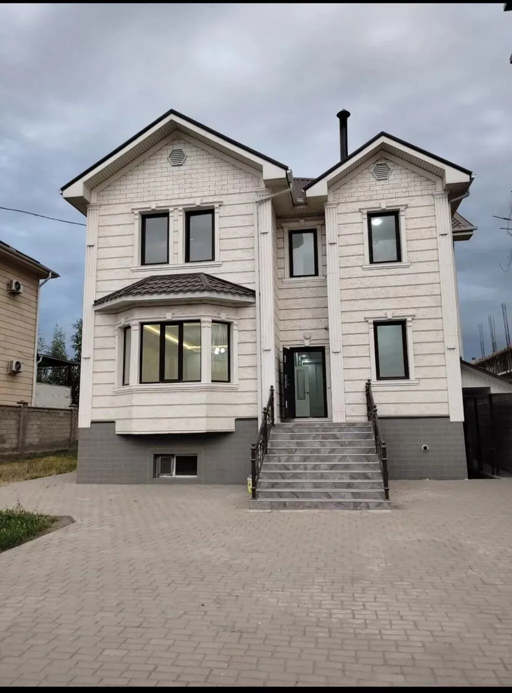 350 м², 5 комнат, Без животных