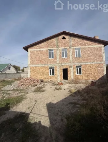 Продажа, коммерческая недвижимость: Чуйская область / Бишкек, город Бишкек, Кузнечная крепость — за 36 787 800 сом