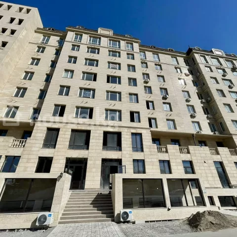 Продажа, коммерческая недвижимость: Чуйская область / Бишкек, город Бишкек, Магистраль — за 55 238 400 сом
