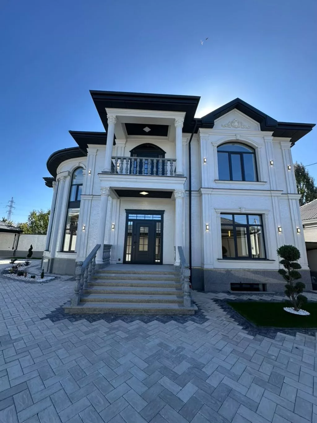 6 комнат и более, 360 м², 8 соток, Бишкек, Арча-Бешик ж/м Агентство недвижимости