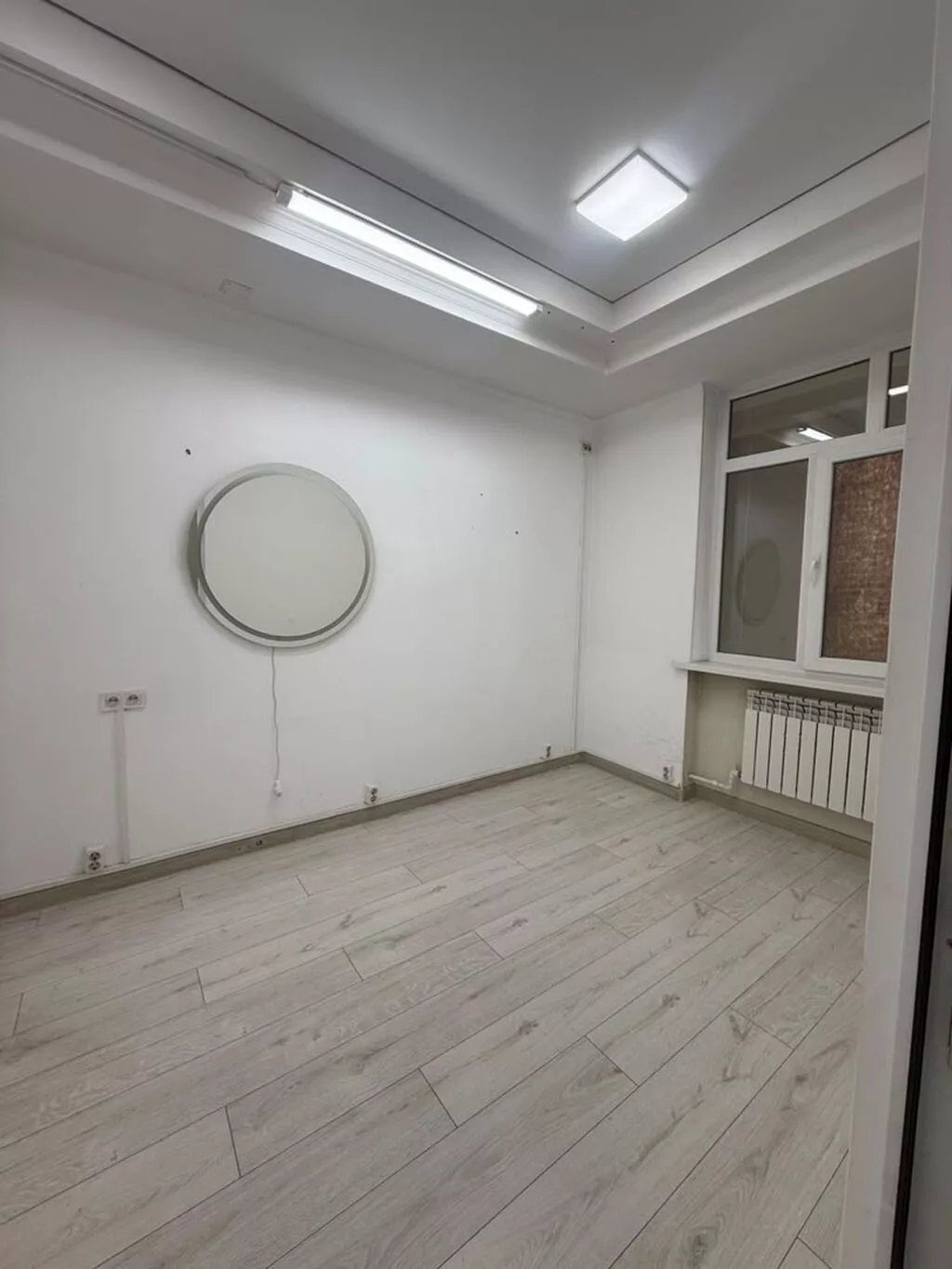 Продажа офисов 76 м², С ремонтом, Многоэтажное здание, 1 этаж