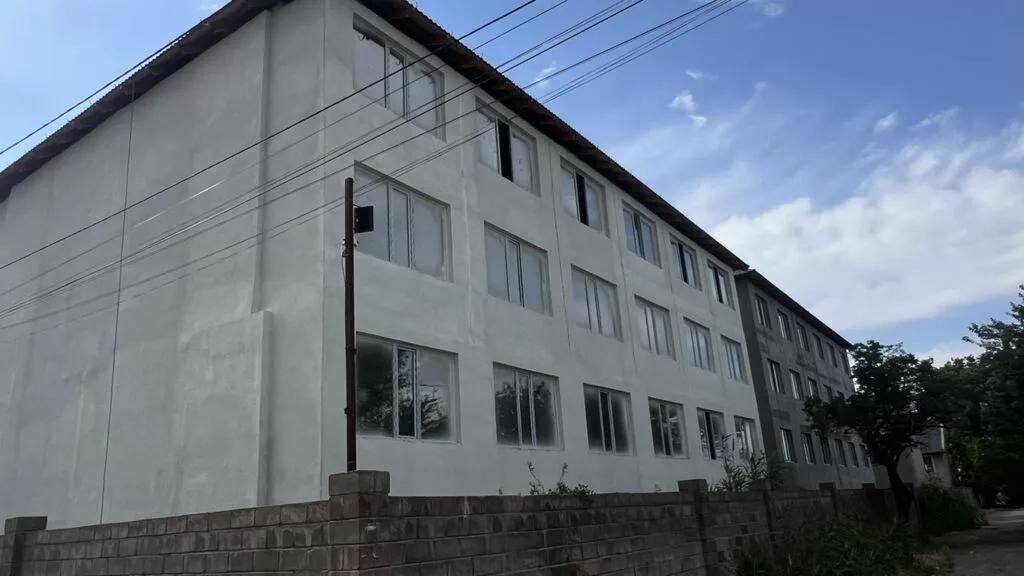 Построен, 106 серия улучшенная, 1 комната, 40 м²