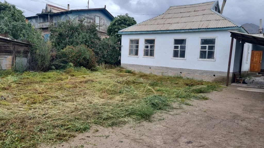 5 комнат, 400 м², 4 соток, Чолпон-Ата, Собственник