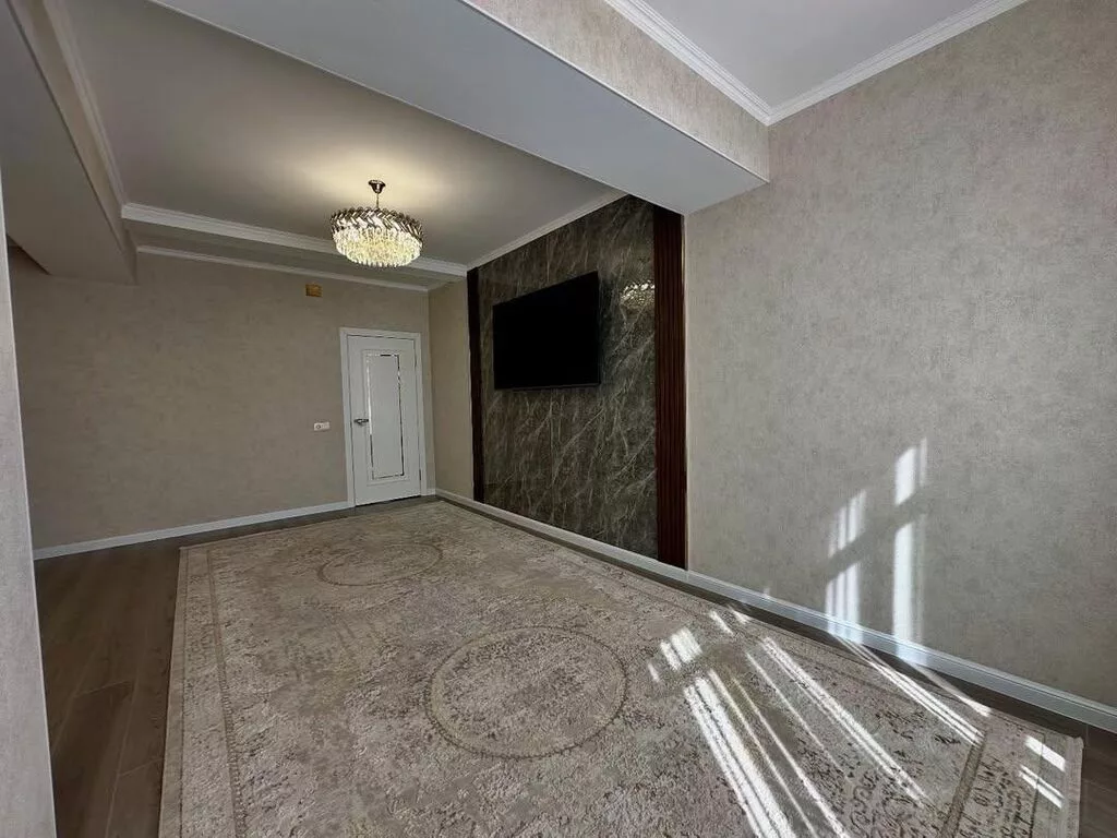 4 комнаты, 102 м², Аламедин-1 мкр Элитка, 8 этаж, Дизайнерский ремонт
