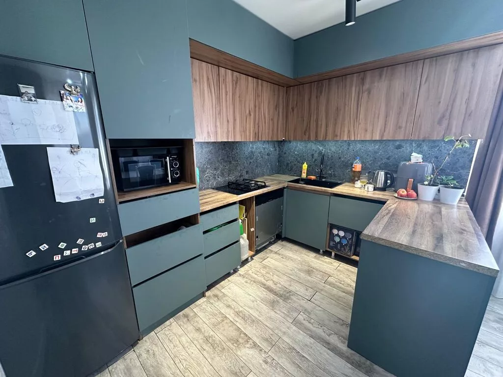 3 комнаты, 90 м², 4 соток, Бишкек, Арча-Бешик ж/м Агентство недвижимости