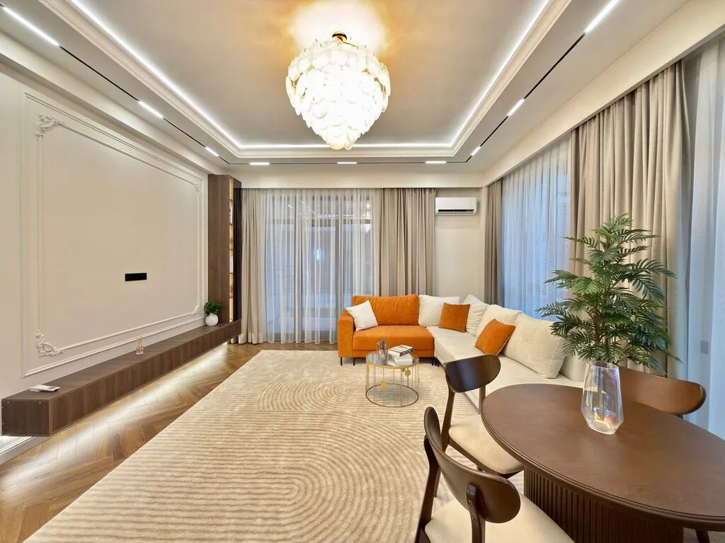3 комнаты, 93 м², Орто-Сай с. Элитка, 4 этаж, Дизайнерский ремонт