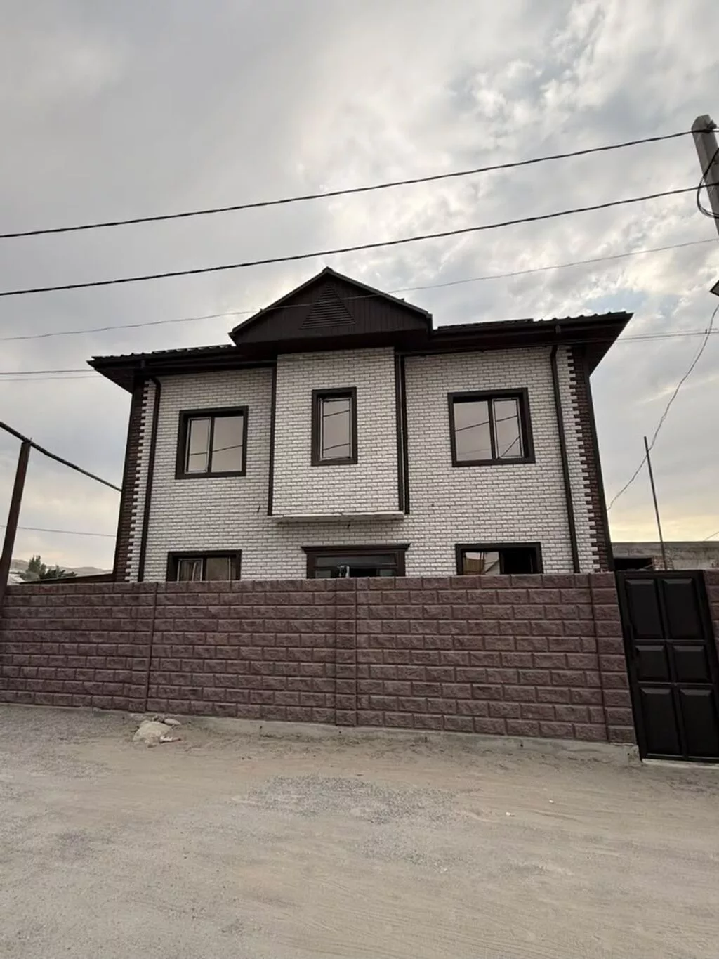 4 комнаты, 108 м², 2 соток, Бишкек, Орто-Сай с