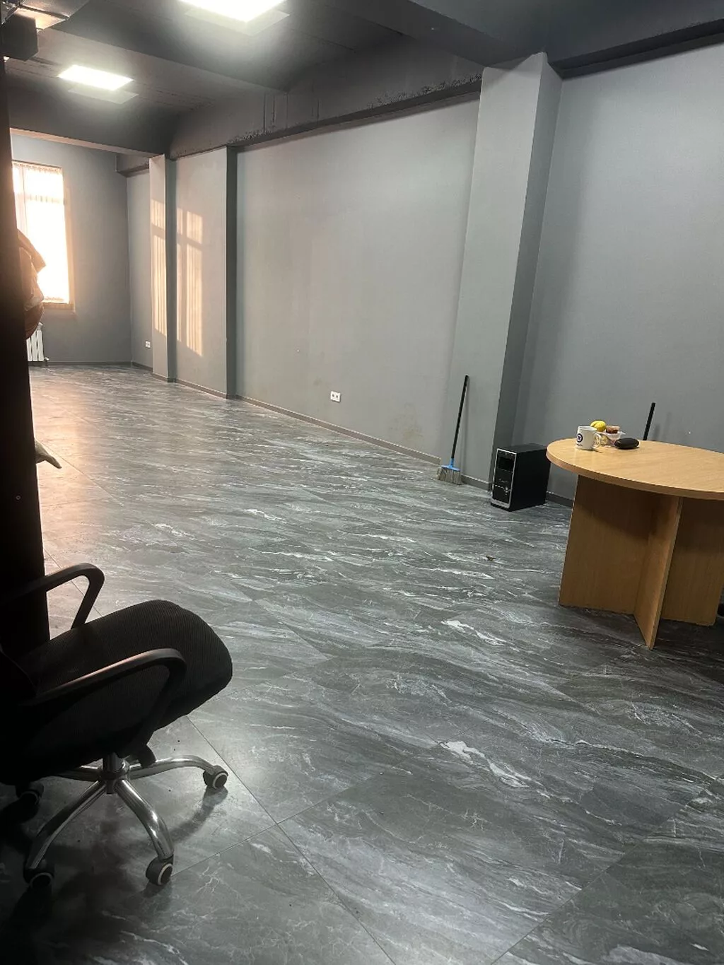 Продажа офисов 192 м², С ремонтом, Многоэтажное здание, 2 этаж