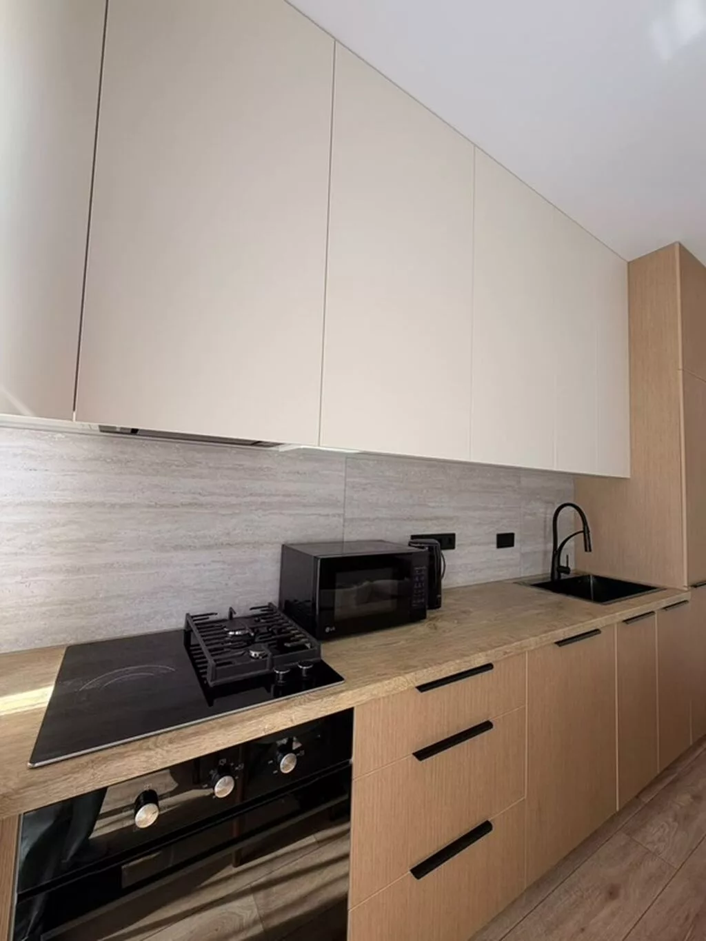 2 комнаты, 59 м², Асанбай мкр Элитка, 5 этаж, Дизайнерский ремонт