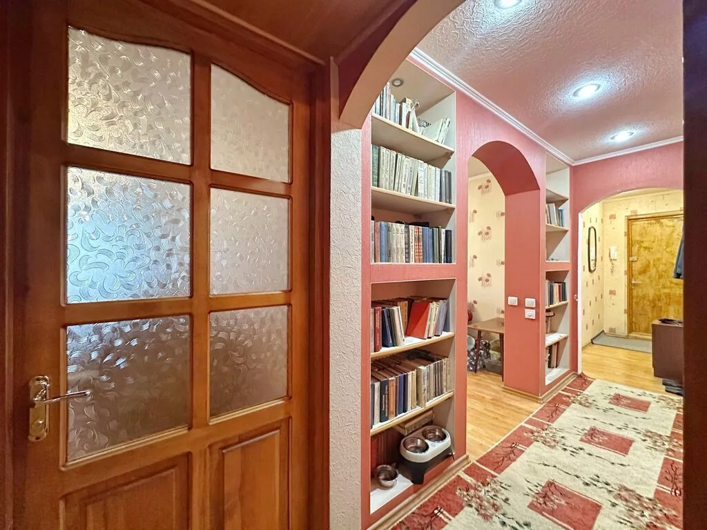 3 комнаты, 58 м², 1000 мелочей 104 серия, 2 этаж, Старый ремонт