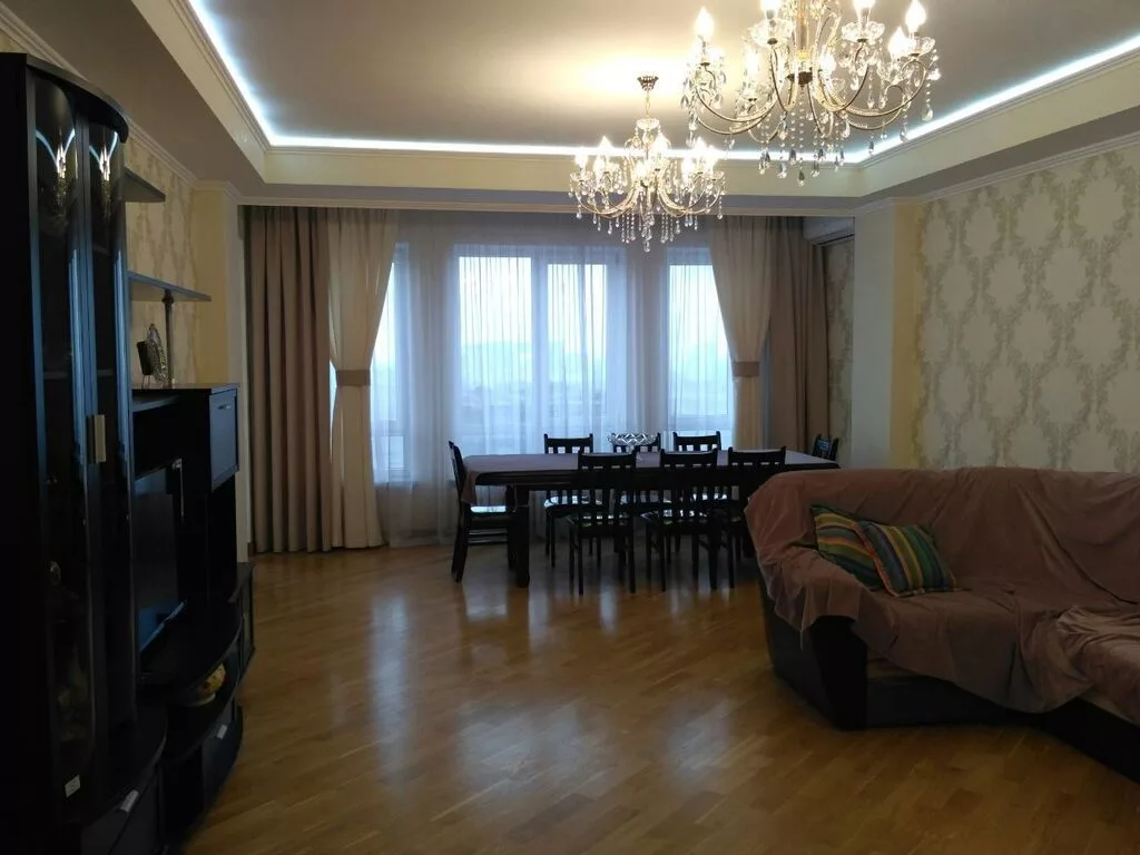 3 комнаты, 125 м², Ак-Кеме Индивидуалка, 8 этаж