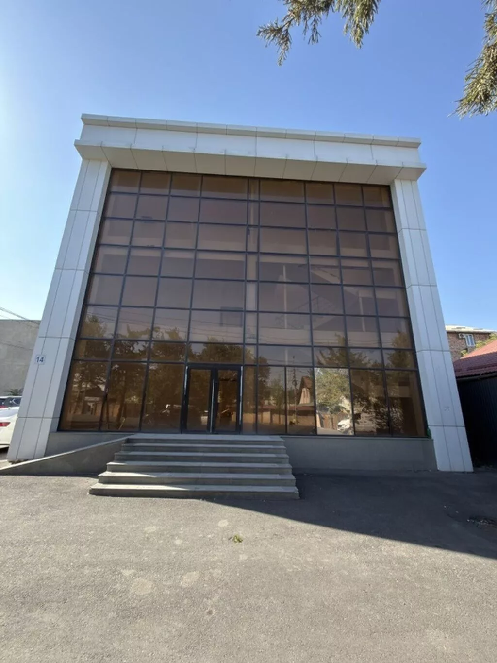 Аренда офисов, 720 м², 1 линия