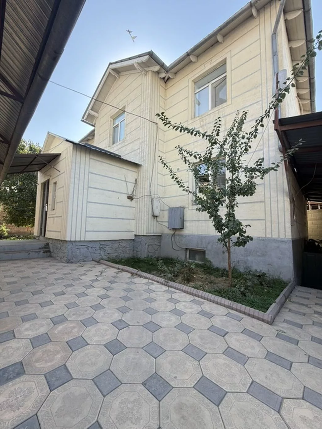 4 комнаты, 150 м², Бишкек, Кок-Жар ж/м Собственник