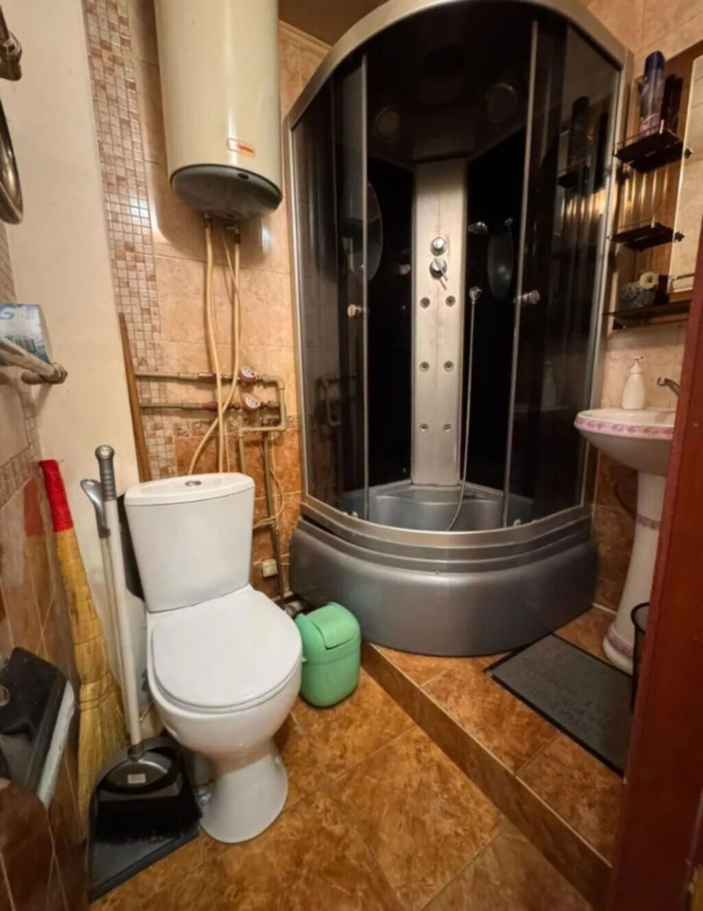 3 комнаты, 58 м², 3 мкр 104 серия, 3 этаж, Косметический ремонт