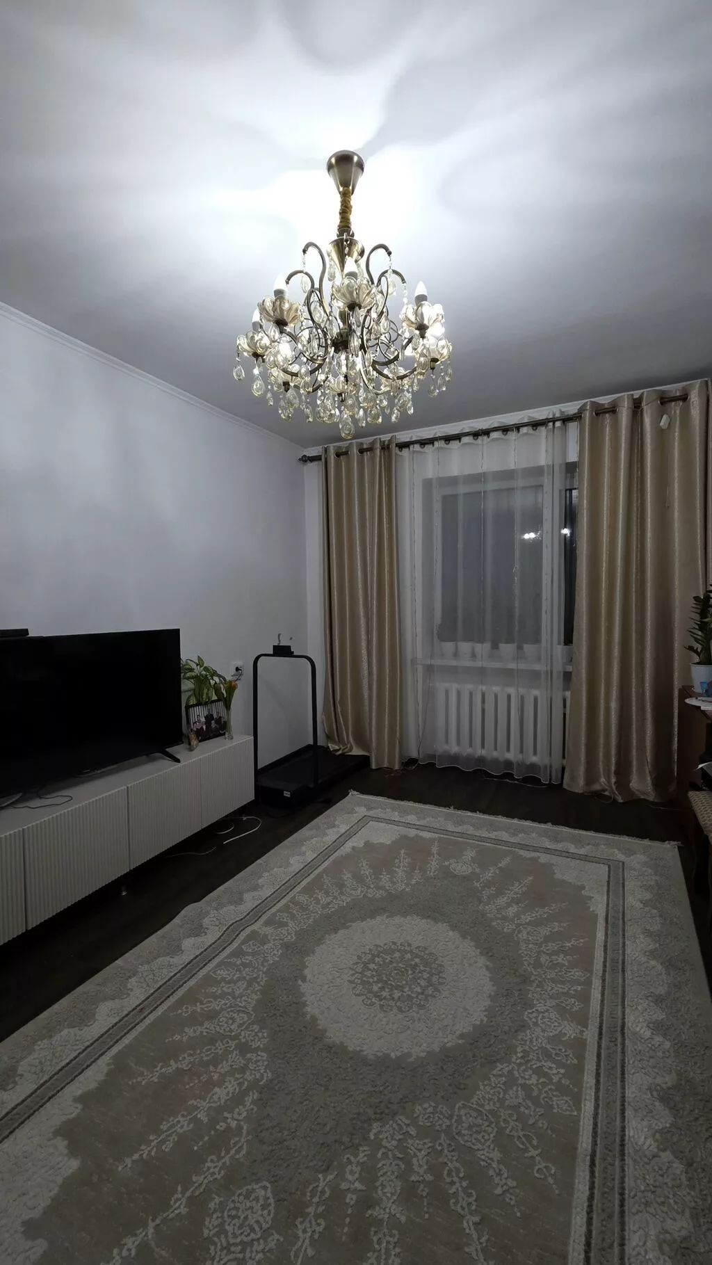 3 комнаты, 60 м², Аламедин-1 мкр Индивидуалка, 4 этаж, Косметический ремонт