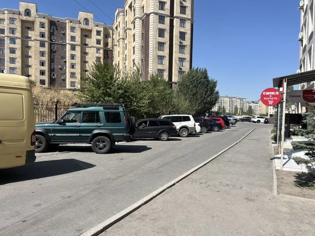 Продажа офисов 62 м², С ремонтом, Многоэтажное здание, 1 этаж