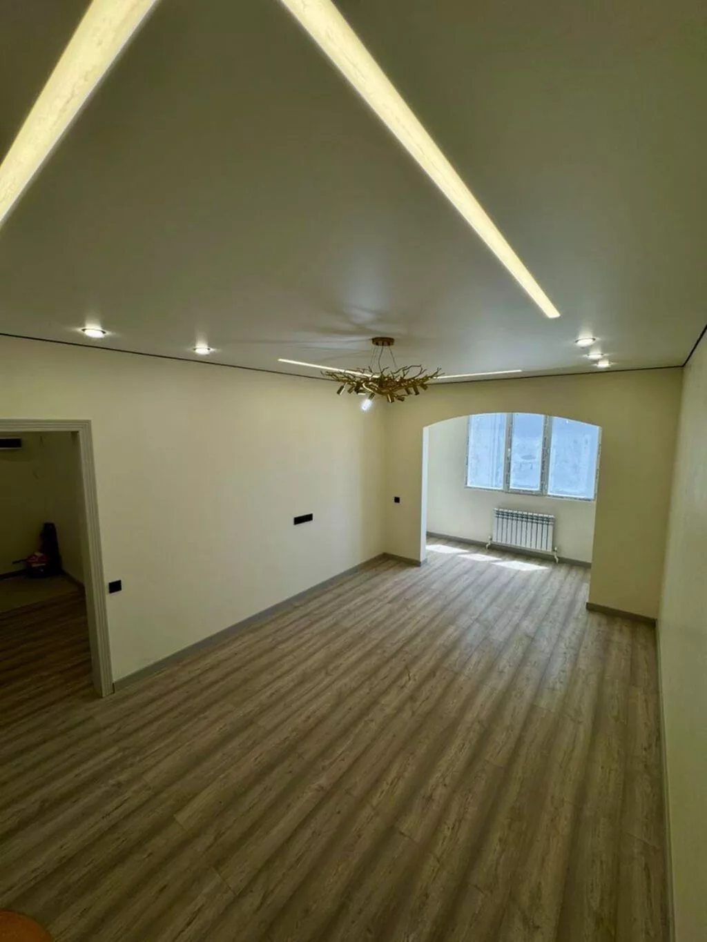 3 комнаты, 90 м², Ынтымак ж/м 106 серия улучшенная, 8 этаж, Дизайнерский ремонт
