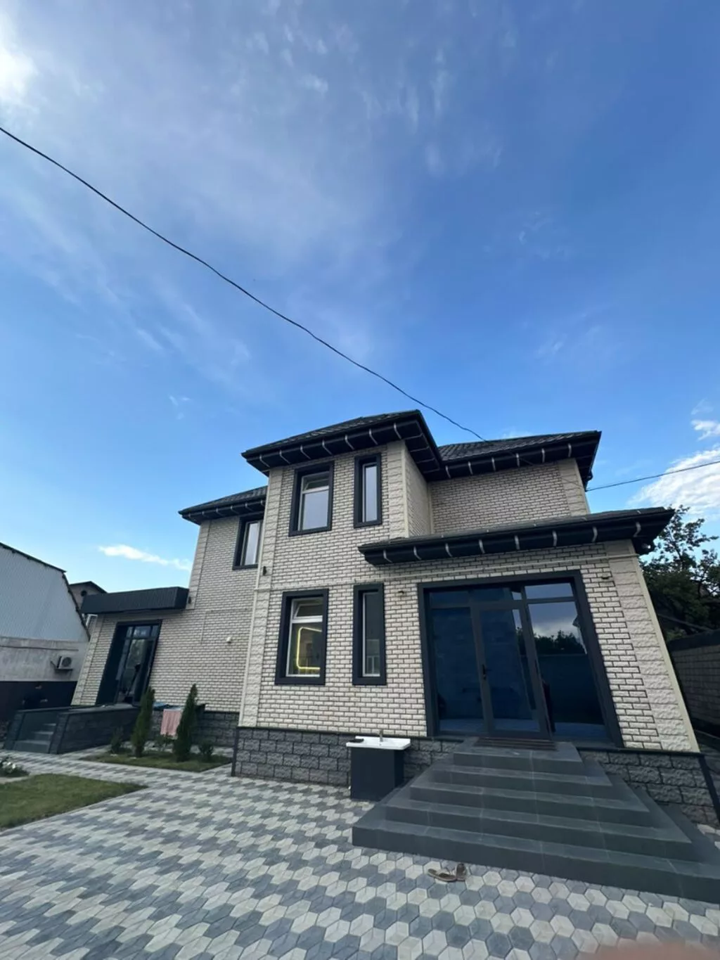 6 комнат и более, 220 м², Бишкек, Ак-Орго ж/м Агентство недвижимости