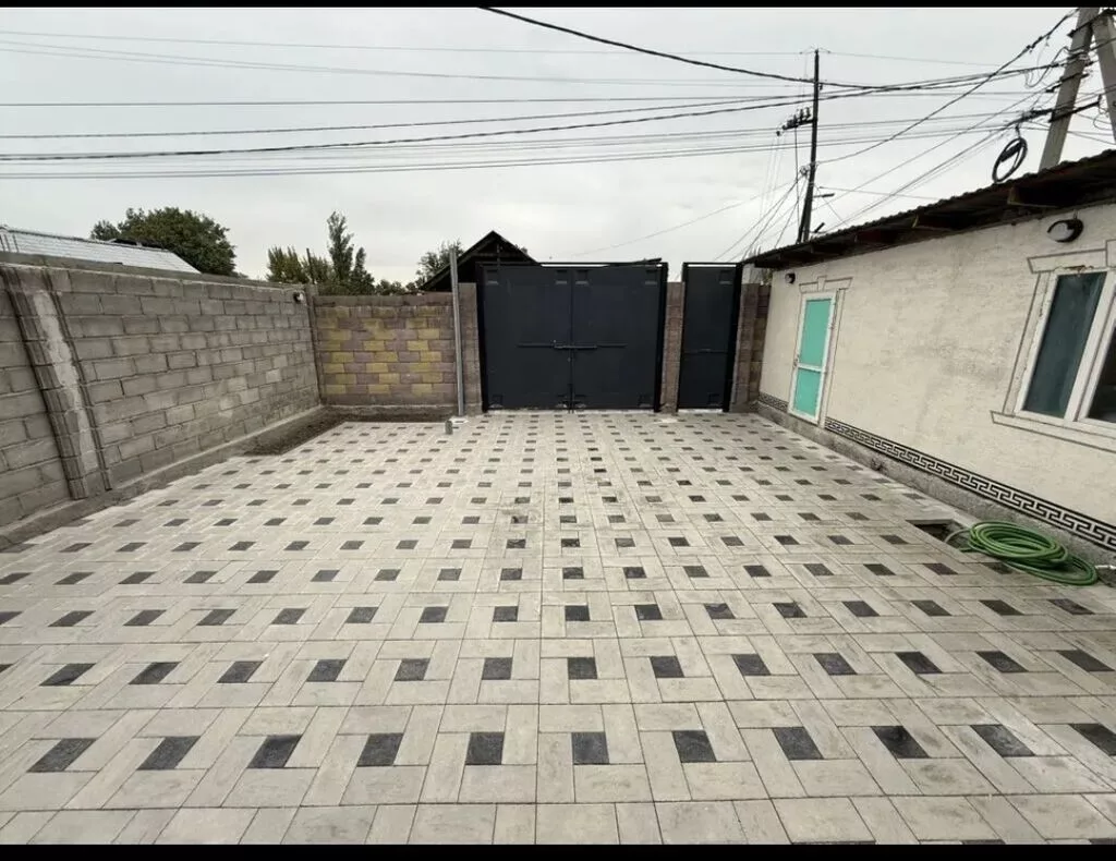 200 м², 6 комнат, Церковь