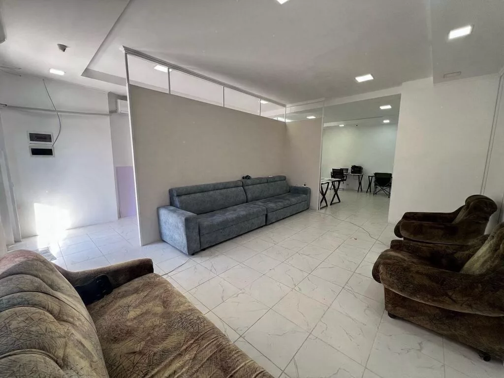 Продажа офисов 62 м², С ремонтом, Многоэтажное здание, 1 этаж