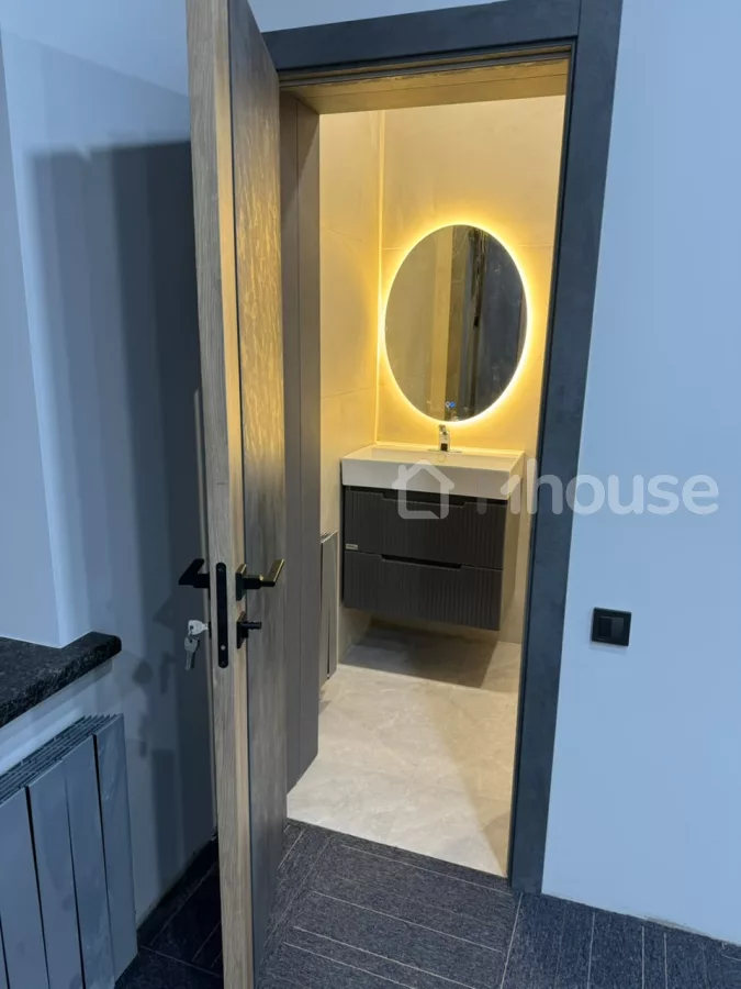 Продажа Дом, 6 и более: город Бишкек, 4 м-н — за 43 362 000 ⃀ — MHouse (house.kg)