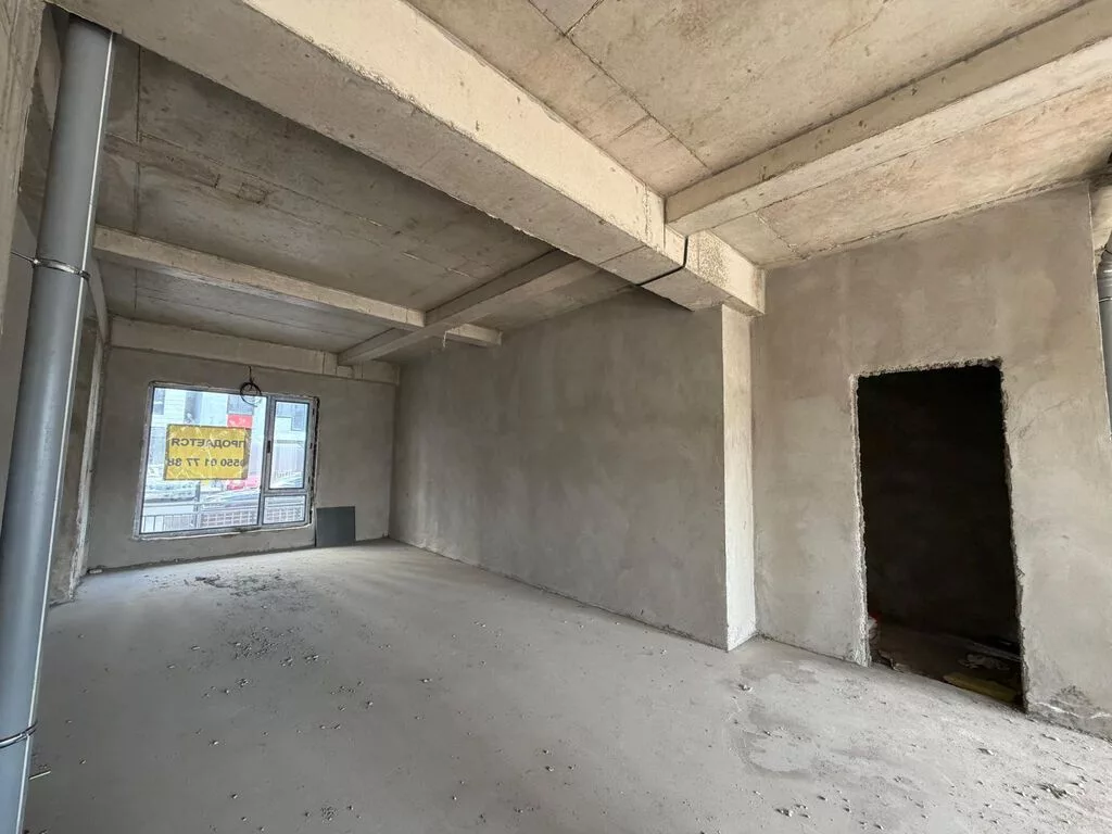 Продажа офисов 61 м², Без ремонта, Многоэтажное здание, 1 этаж