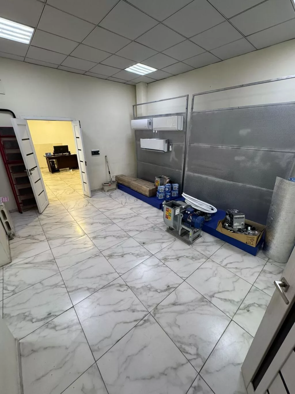 Продажа офисов 125 м², С ремонтом, Многоэтажное здание, 1 этаж