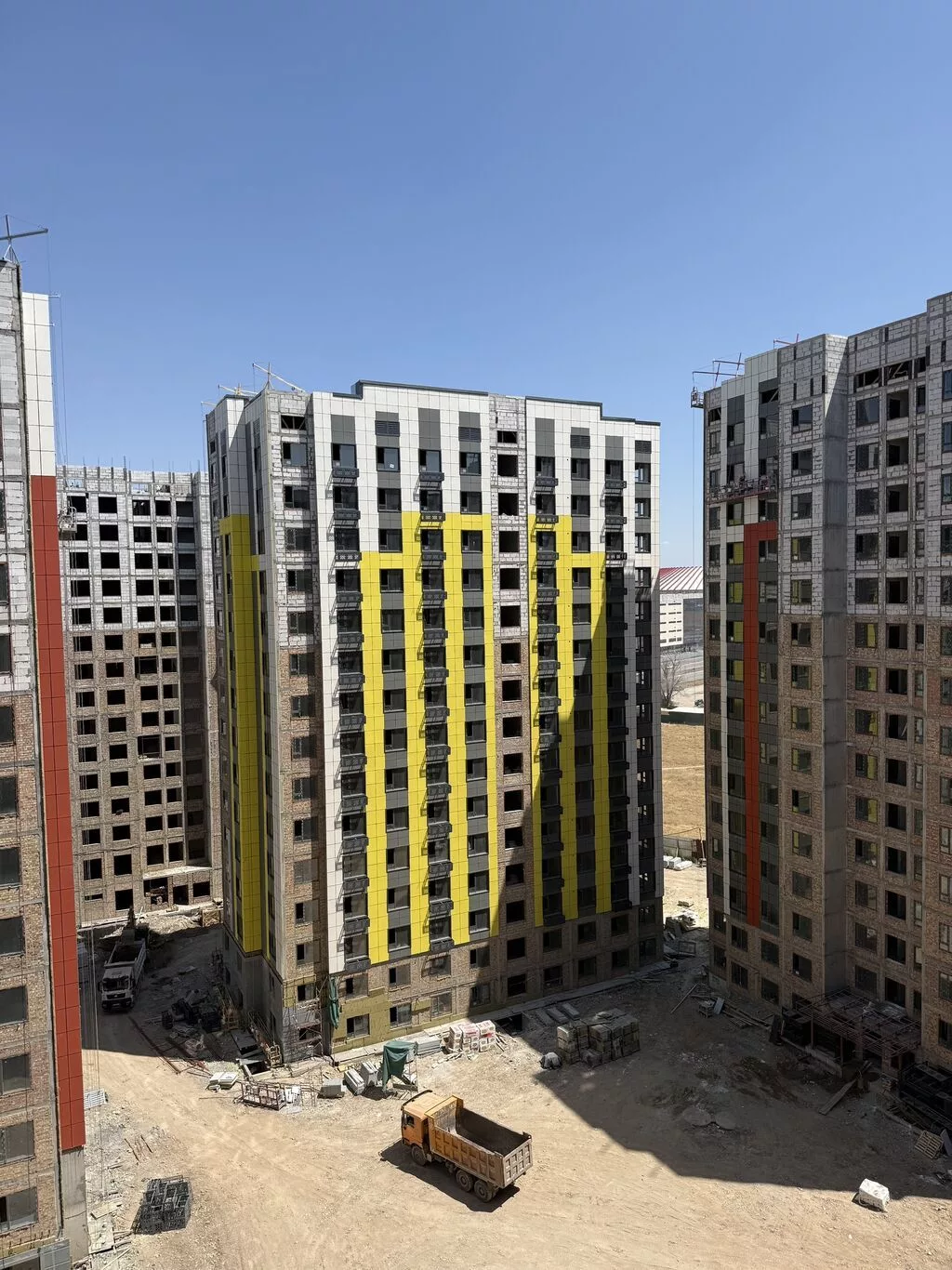 2 комнаты, 68 м², Нижний Орок с. Элитка, 10 этаж, Косметический ремонт