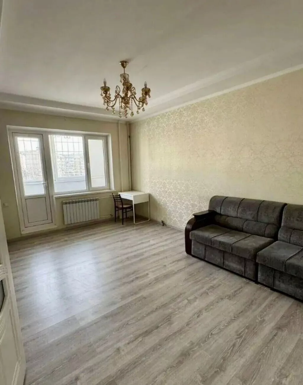 3 комнаты, 62 м², 6 мкр 106 серия, 8 этаж, Евроремонт