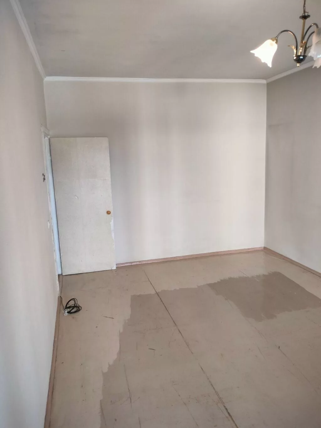 1 комната, 35 м², 1000 мелочей 105 серия, 5 этаж, Старый ремонт