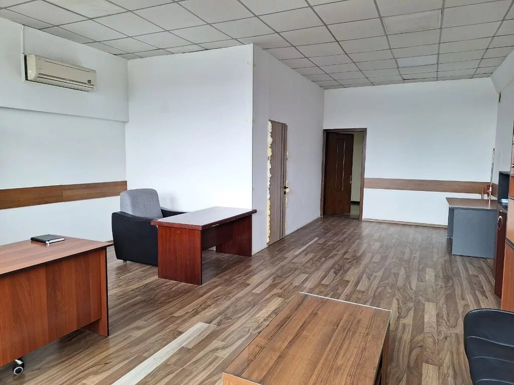 Сдаю Офисный шкаф: Сдаю Колл-центр, Нотариус, IT company, 52 м², В административном здании, 1 линия, С системой безопасности, С юридическим адресом