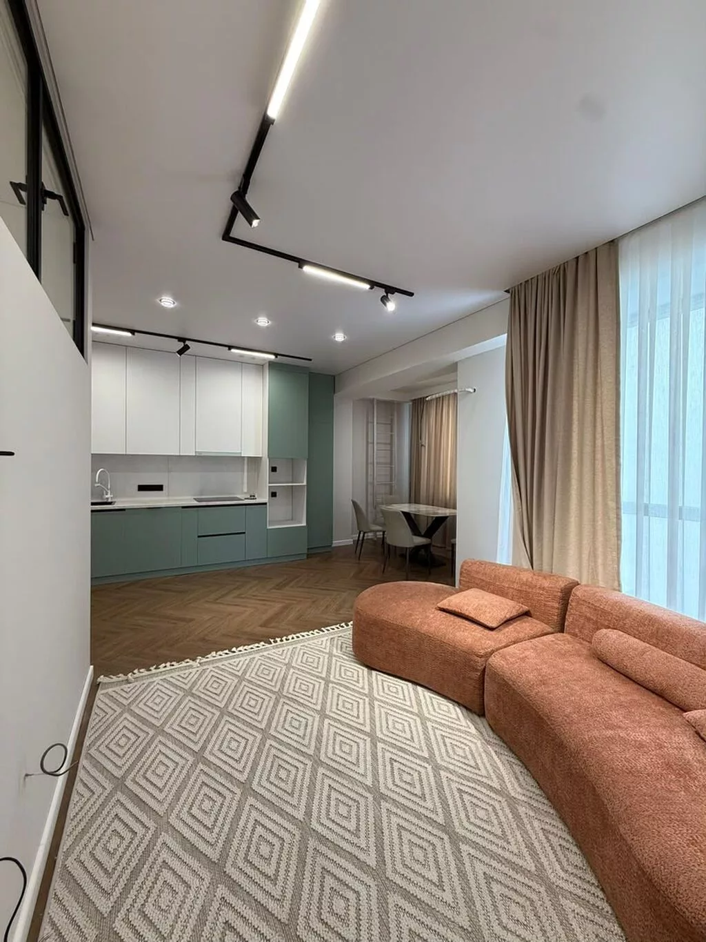3 комнаты, 82 м², Асанбай мкр Элитка, 11 этаж, Дизайнерский ремонт