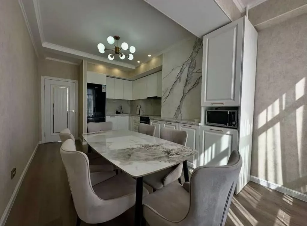 4 комнаты, 102 м², Аламедин-1 мкр Элитка, 8 этаж, Евроремонт