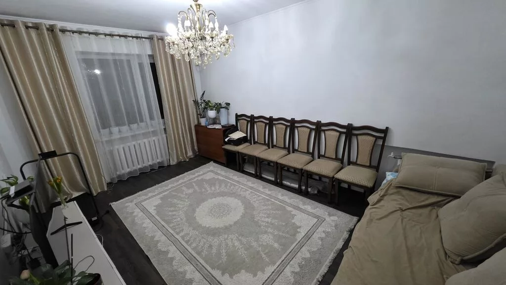 3 комнаты, 60 м², Аламедин-1 мкр Индивидуалка, 4 этаж, Косметический ремонт