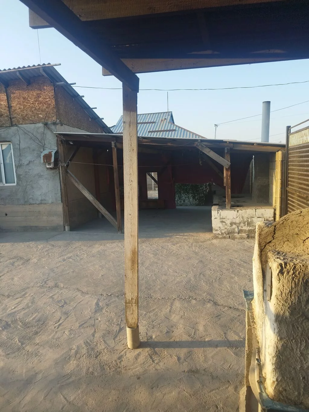 Продаётся частный дом с большим ухоженным двором. Адрес: Мурас Ордо