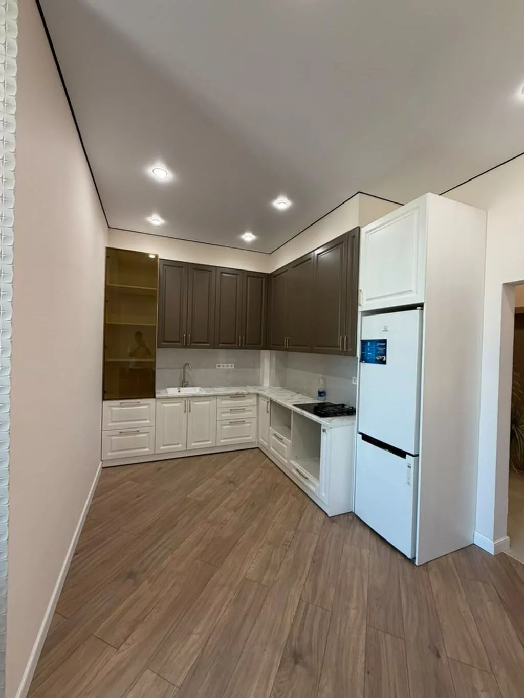 2 комнаты, 56 м², Южная Магистраль Элитка, 15 этаж, Евроремонт