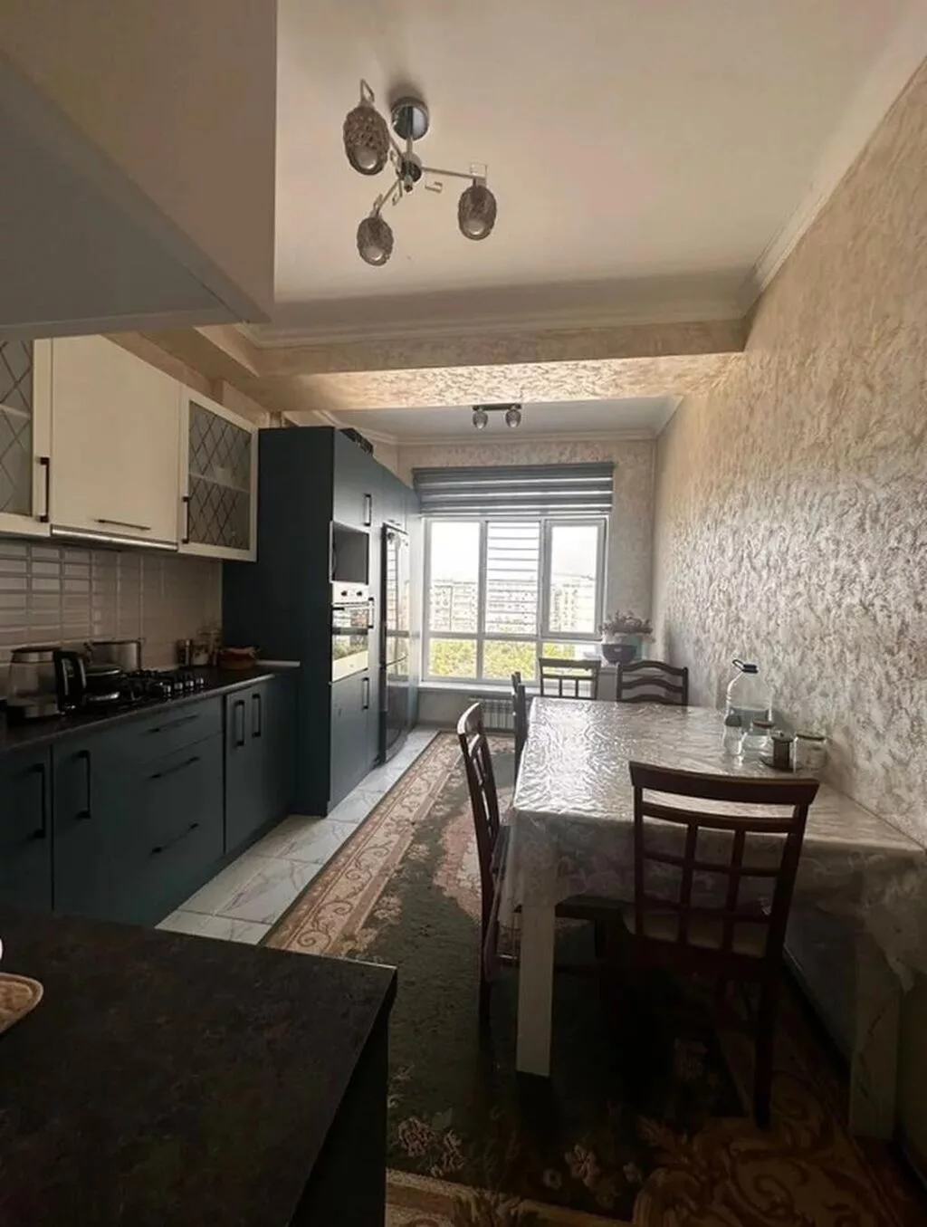 2 комнаты, 68 м², 12 мкр Элитка, 6 этаж, Евроремонт