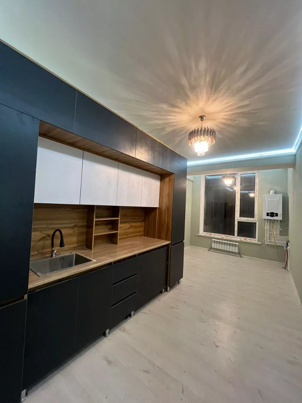 3 комнаты, 90 м², Пишпек Элитка, 4 этаж, Свежий ремонт