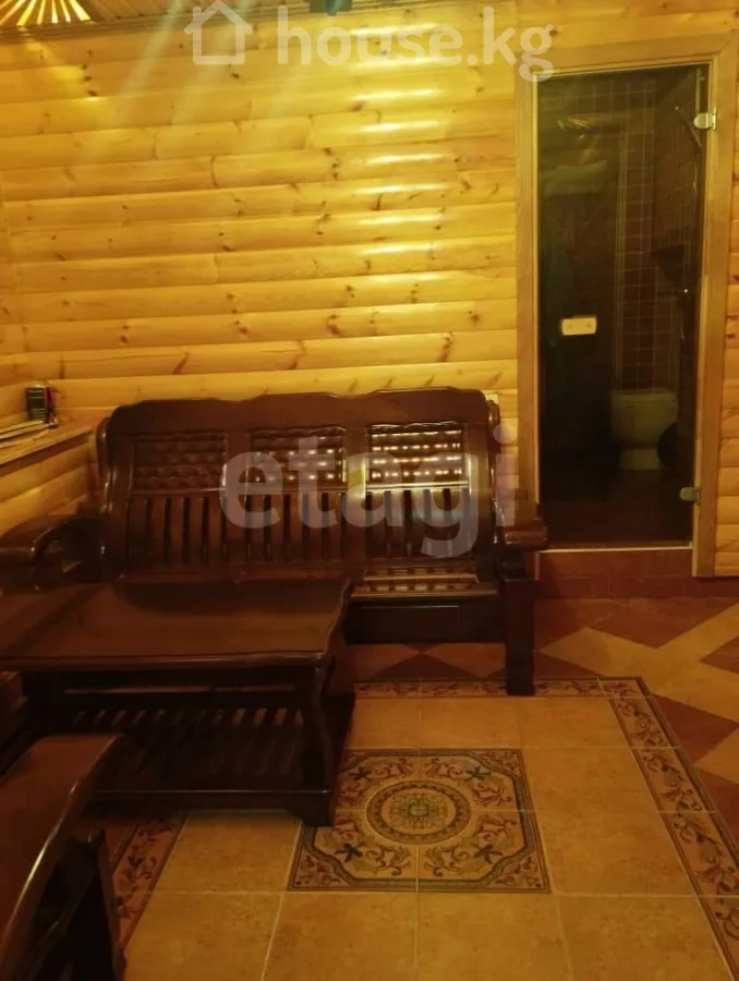 Аренда Дом, 6 и более: город Бишкек, Первомайский район — за 1 312 500 ⃀