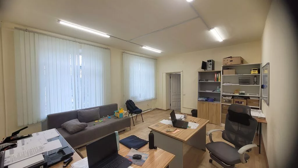 Сдаю Офисный кабинет: Сдаю IT-компания, 23 м², В административном здании, С ремонтом, С парковкой