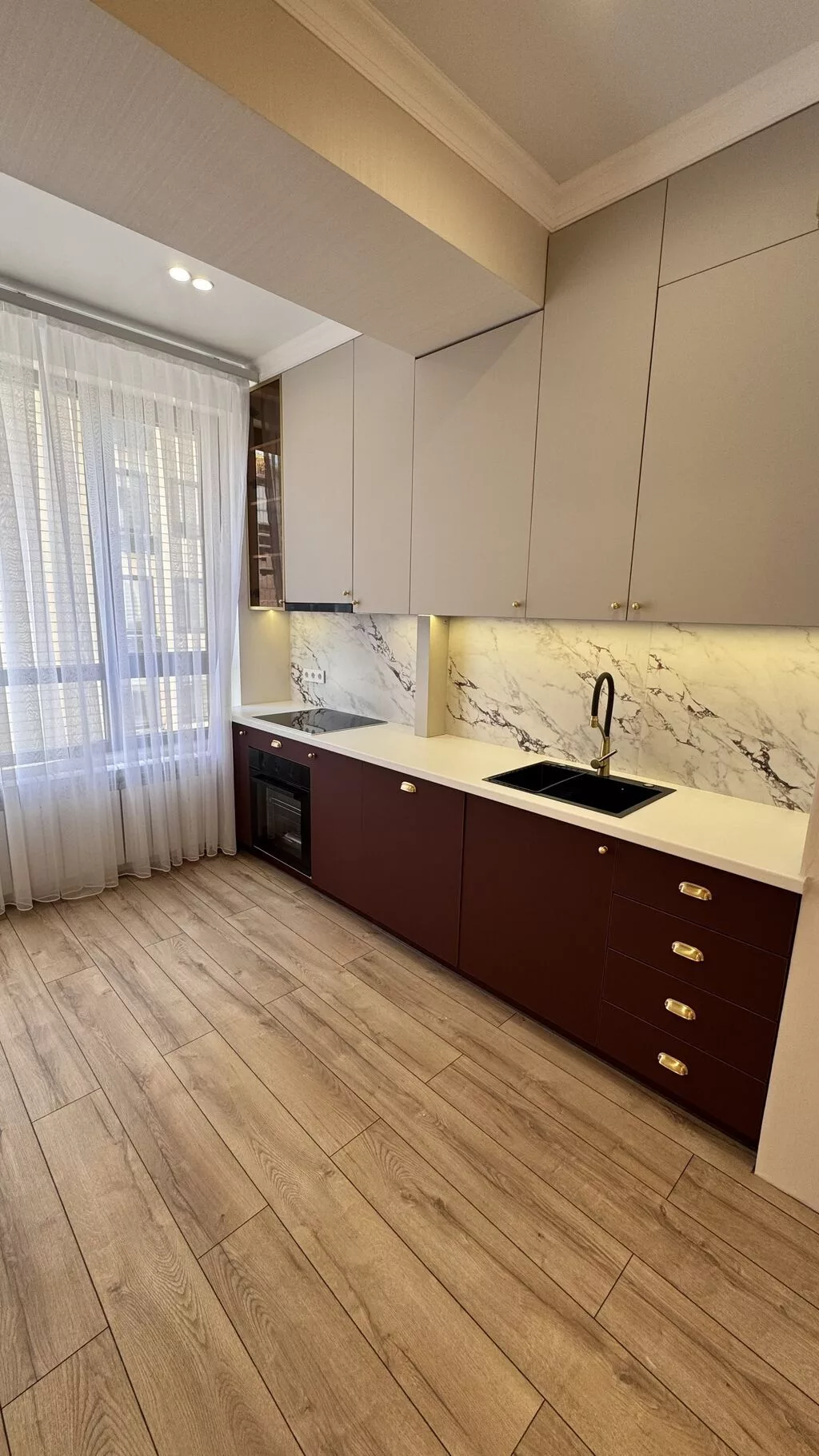 3 комнаты, 80 м², Элитка, 4 этаж, Дизайнерский ремонт