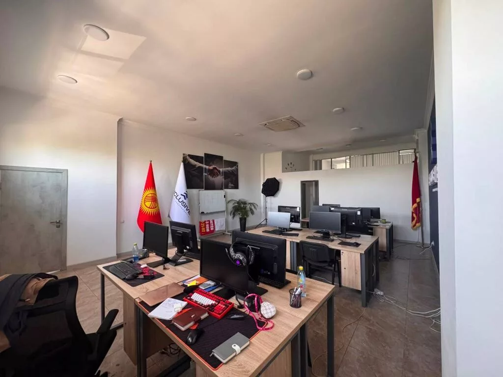 Продажа офисов 85 м², С ремонтом, Многоэтажное здание, 2 этаж