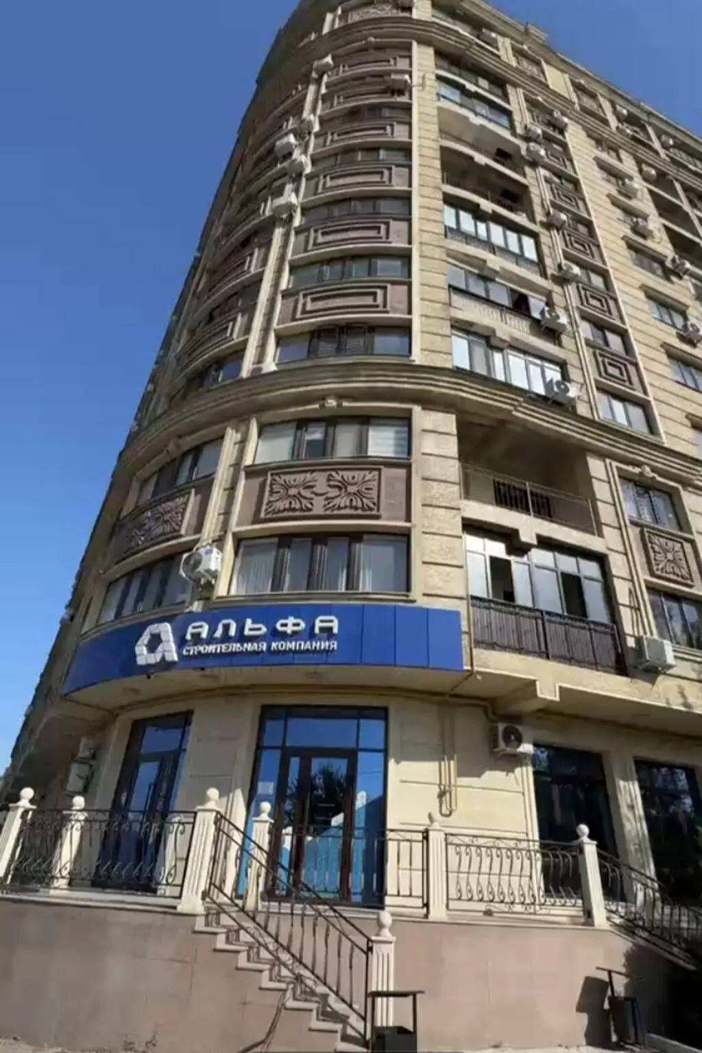 Сдаю The entire office: Сдаю IT company, 320 м², В бизнес центре, С ремонтом, High ceilings