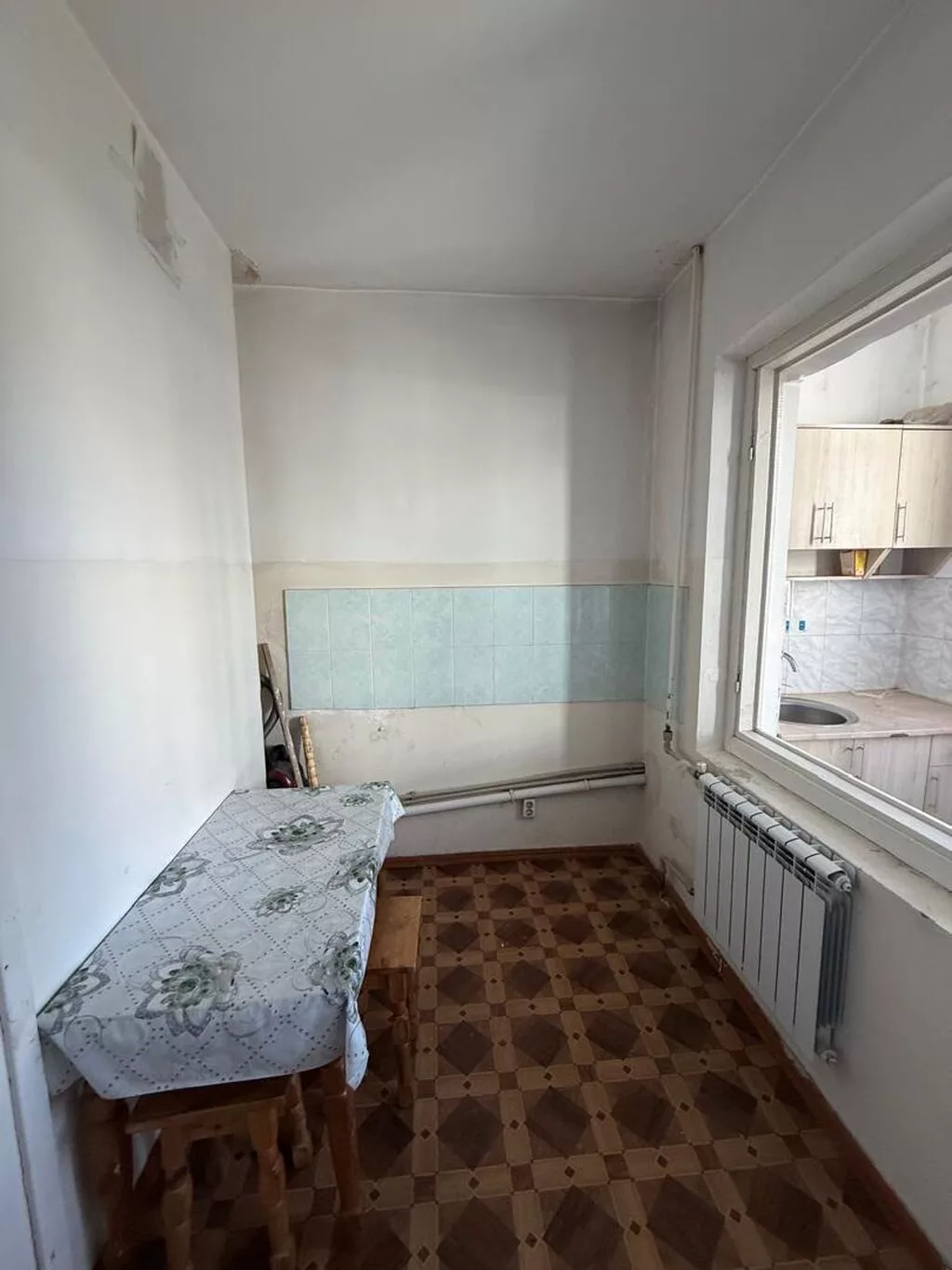 1 комната, 38 м², 105 серия, 2 этаж, Старый ремонт