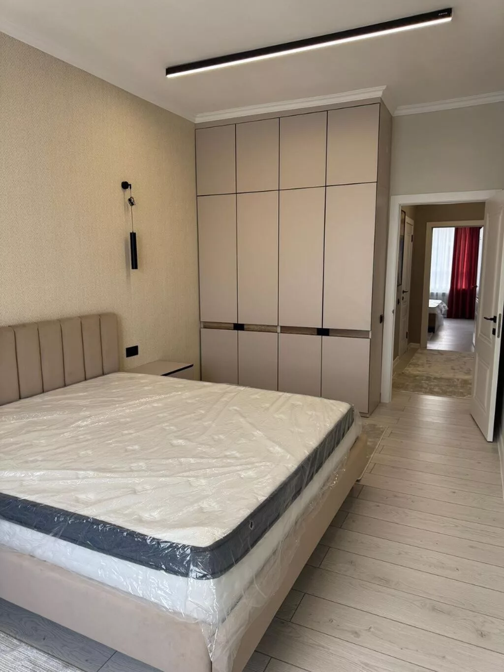 3 комнаты, 81 м², ул. Чынгыз Айтматова Элитка, 18 этаж