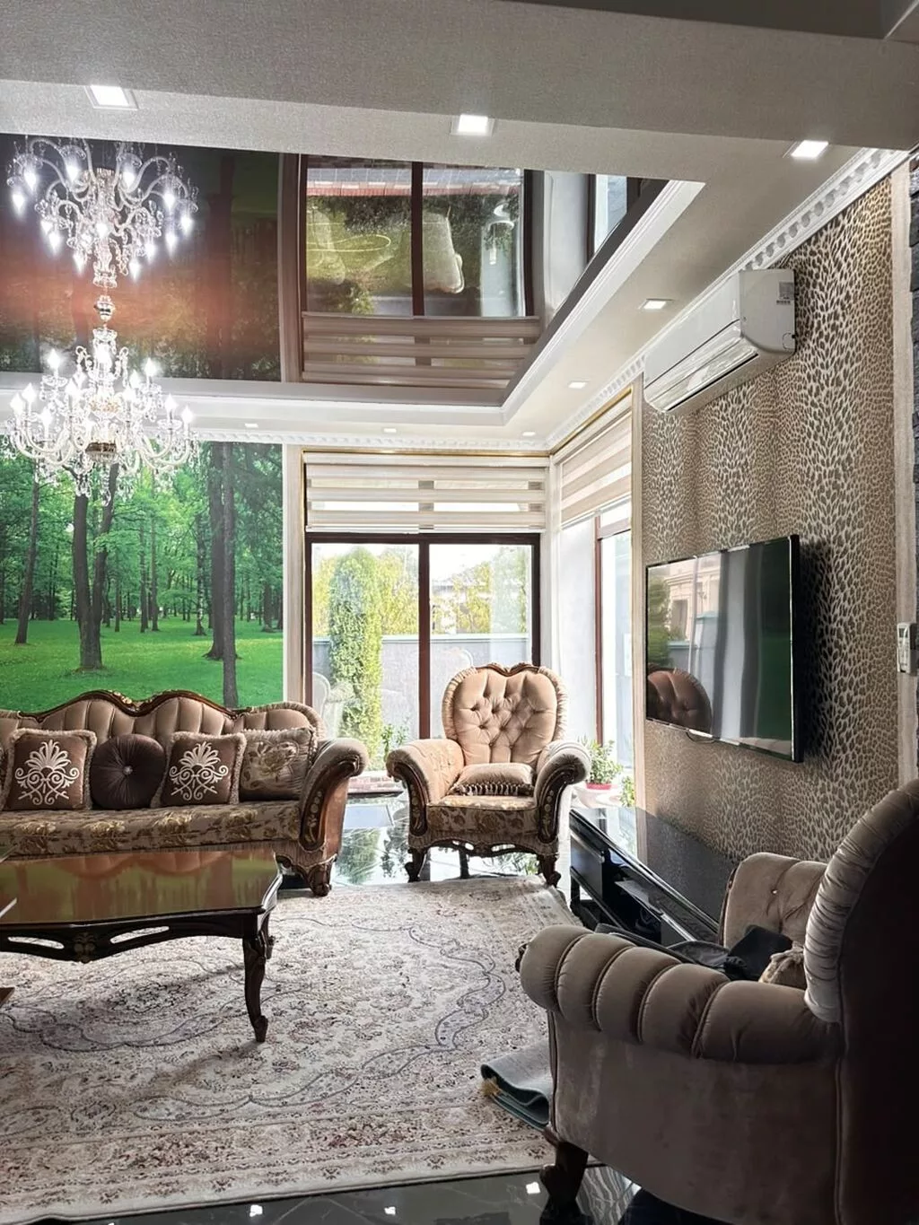 6 комнат и более, 415 м², 7 соток, Бишкек, Киргизия 1