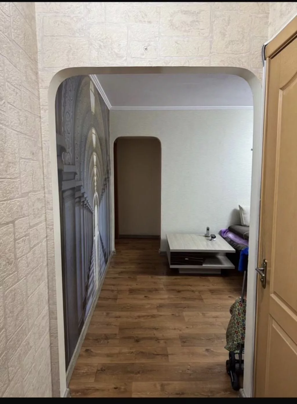 3 комнаты, 64 м², 104 серия, 2 этаж, Старый ремонт